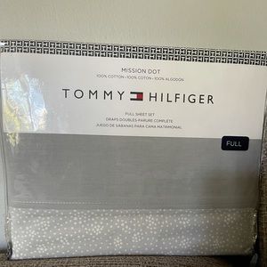 Tommy Hilfiger full size bed sheets
